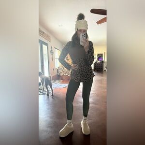 Meet your Posher, Jessica👋🏼